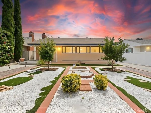 6306 Denny Avenue, North Hollywood, CA 91606