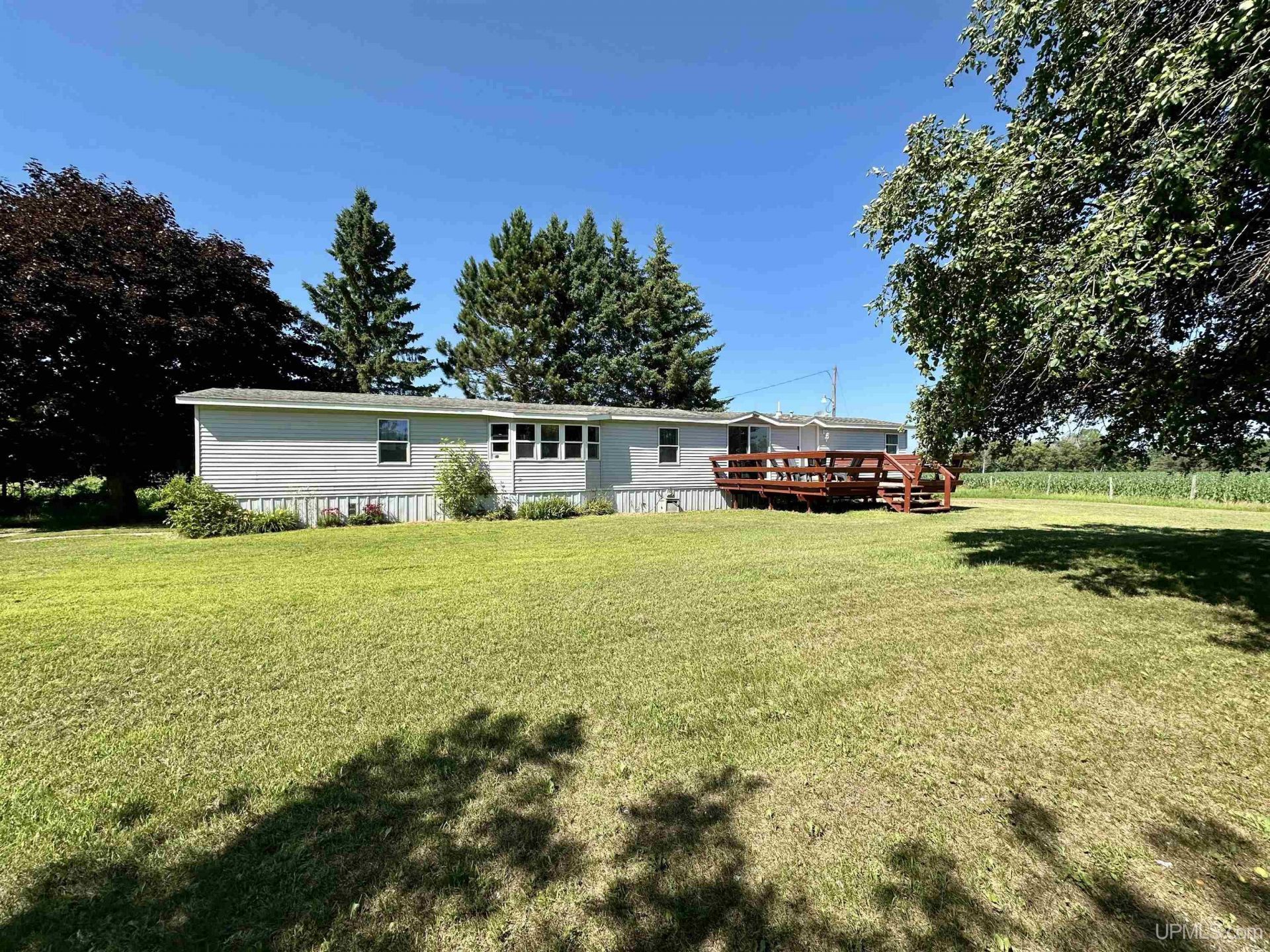 7860 County 426 M.5 Road, Escanaba Twp, MI 49837 Main Photo