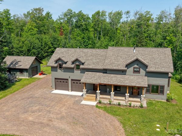 222 Jh Lane, Chocolay Twp, MI 49885