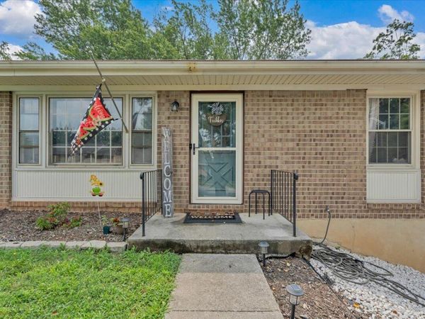 1516 Millwood DR, Salem, VA 24153
