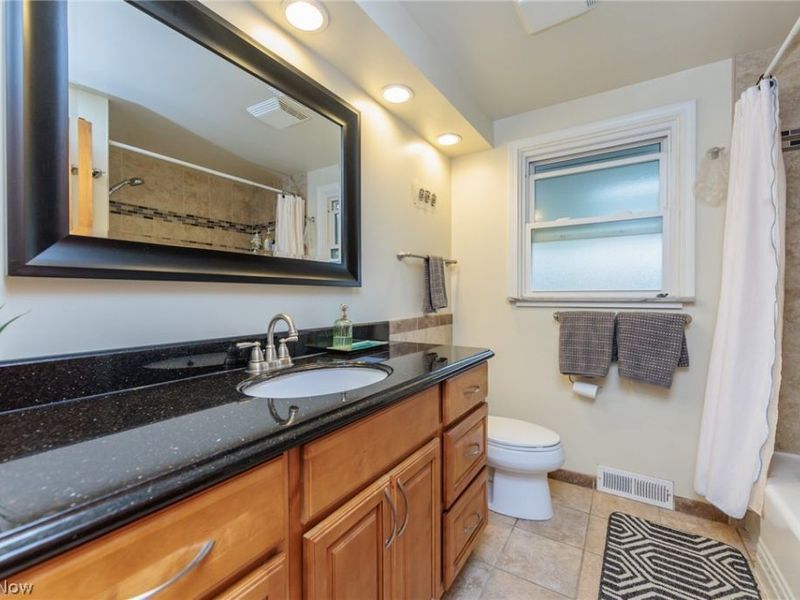 20212 Parklane, Rocky River, OH 44116 Photo 21