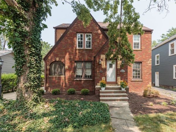 19726 Riverwood Avenue, Rocky River, OH 44116