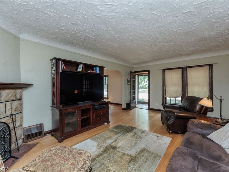 19726 Riverwood Avenue, Rocky River, OH 44116 Photo 3