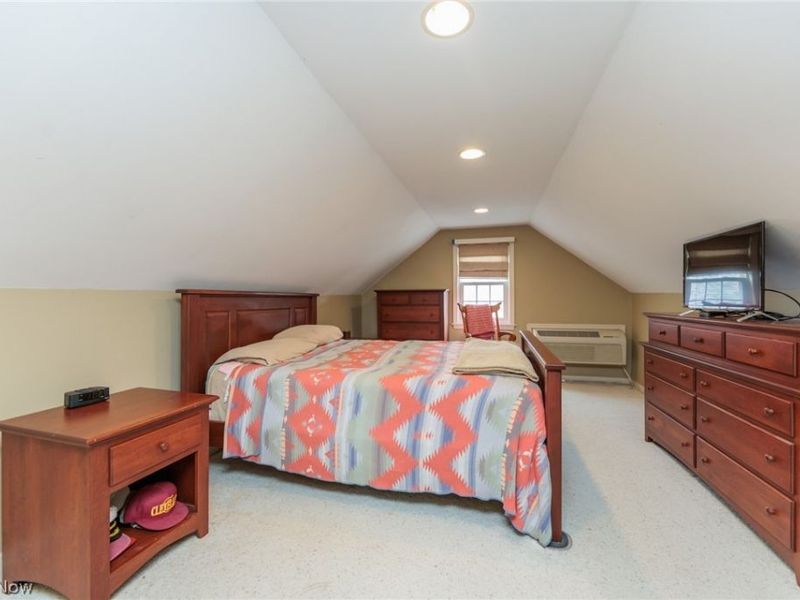 19726 Riverwood Avenue, Rocky River, OH 44116 Photo 30