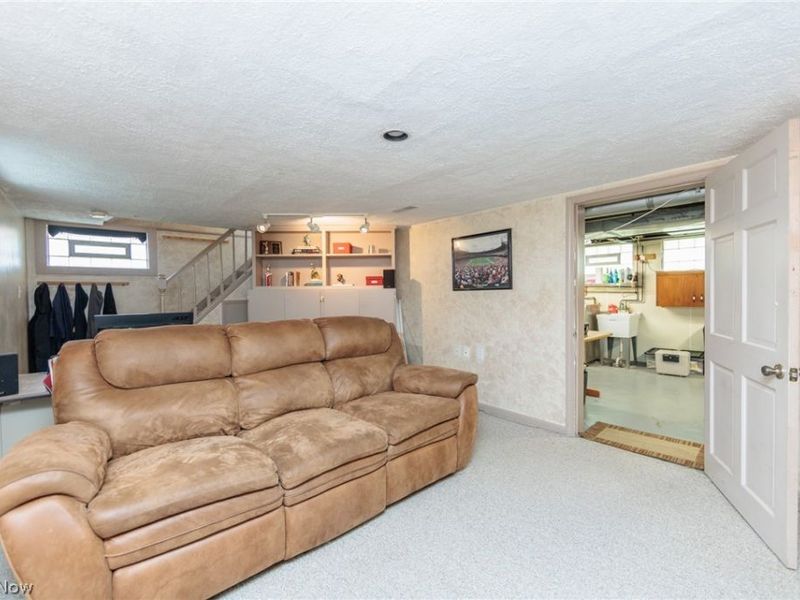 19726 Riverwood Avenue, Rocky River, OH 44116 Photo 36