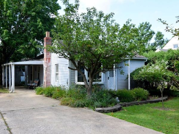 23285 Blackburn Road, Oakwood, OH 44146