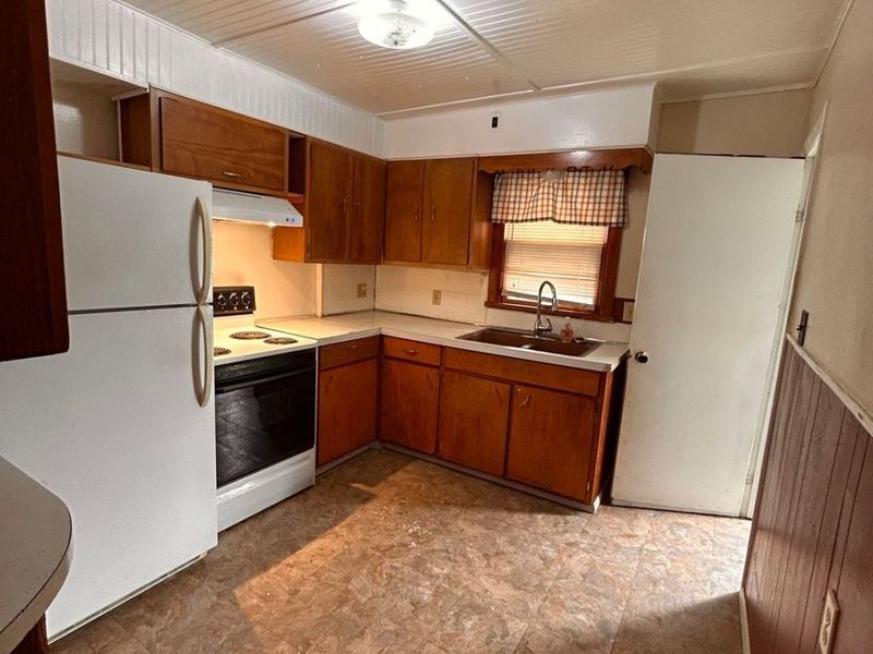 1436 Sara Avenue, Akron, OH 44305 Photo 10