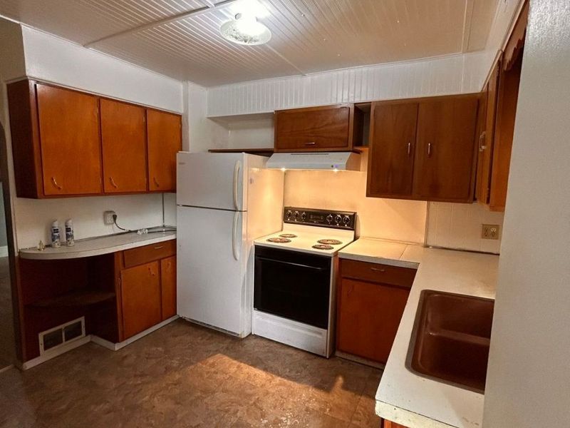 1436 Sara Avenue, Akron, OH 44305 Photo 9