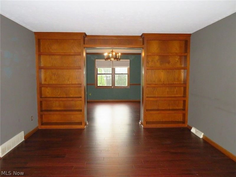 318 Hendrix Boulevard, Lagrange, OH 44050 Photo 12