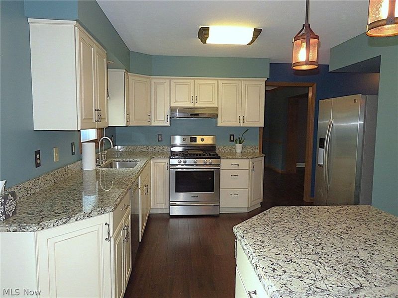 318 Hendrix Boulevard, Lagrange, OH 44050 Photo 18