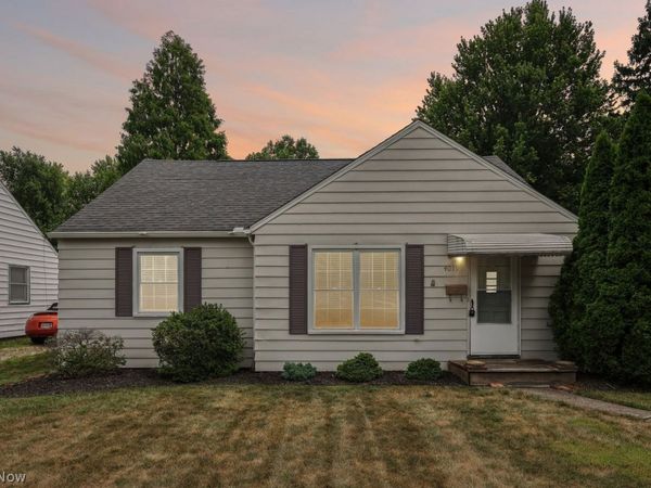 4019 W 220th Street, Fairview Park, OH 44126