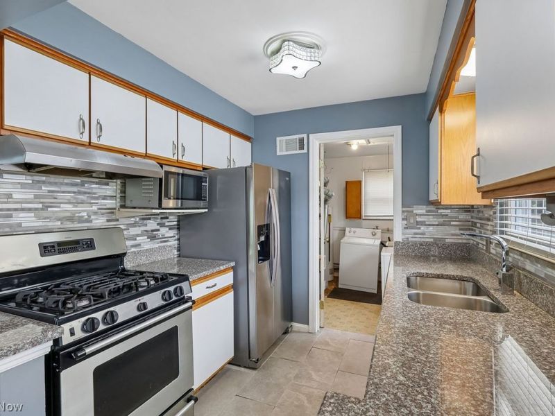 4019 W 220th Street, Fairview Park, OH 44126 Photo 14