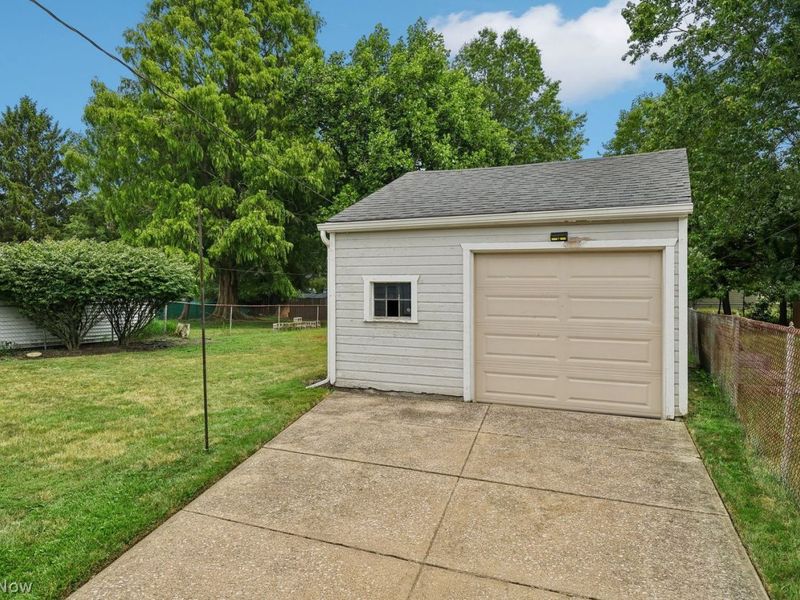 4019 W 220th Street, Fairview Park, OH 44126 Photo 33