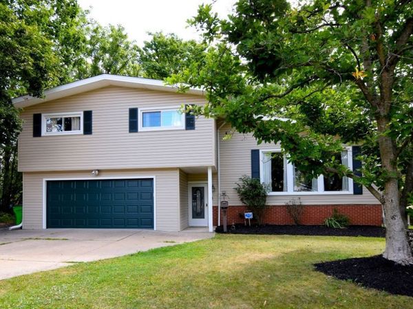 753 High Street, Bedford, OH 44146