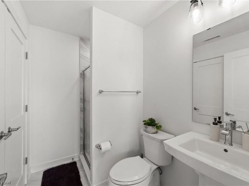 11206 N Park Place, Unit 4, Cleveland, OH 44104 Photo 29