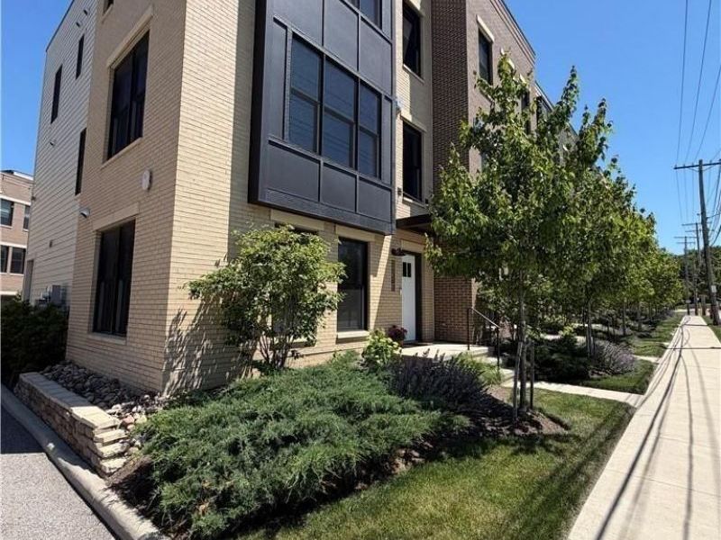 11206 N Park Place, Unit 4, Cleveland, OH 44104 Photo 43