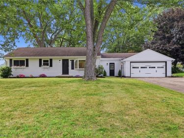 561 Clark Drive, Tallmadge, OH 44278