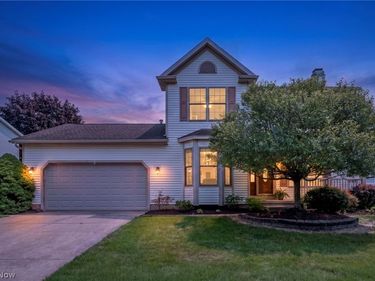 1256 Waterbury Drive, Medina, OH 44256