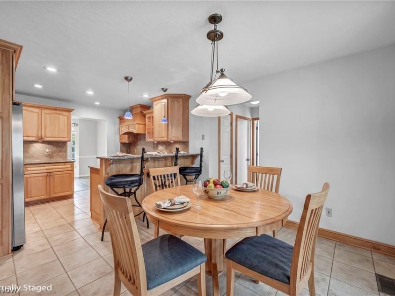1256 Waterbury Drive, Medina, OH 44256 Photo 10