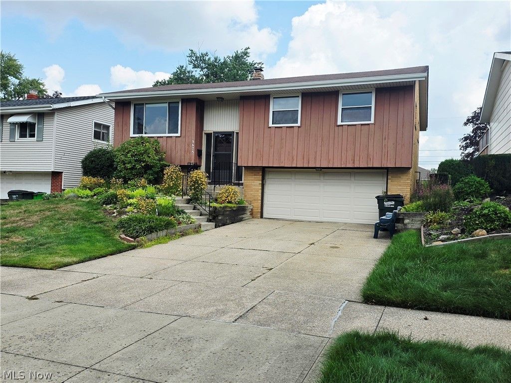 5675 Andover Boulevard, Garfield Heights, OH 44125 Main Photo
