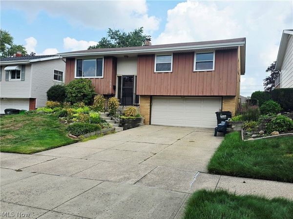 5675 Andover Boulevard, Garfield Heights, OH 44125