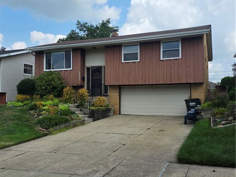 5675 Andover Boulevard, Garfield Heights, OH 44125 Photo 41