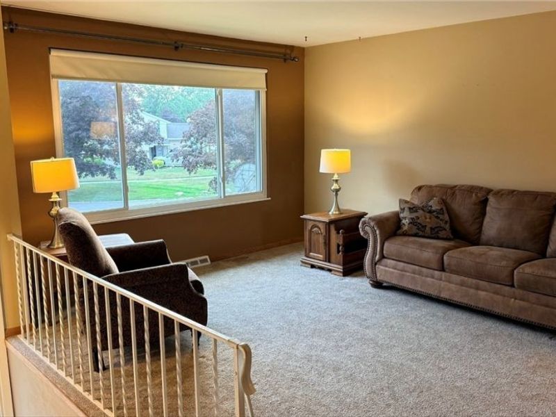5675 Andover Boulevard, Garfield Heights, OH 44125 Photo 5
