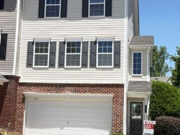 924 Society Circle SW, Atlanta, GA 30331