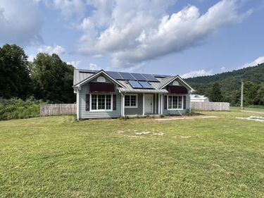 63 Green Valley Road, Williamsburg, KY 40769