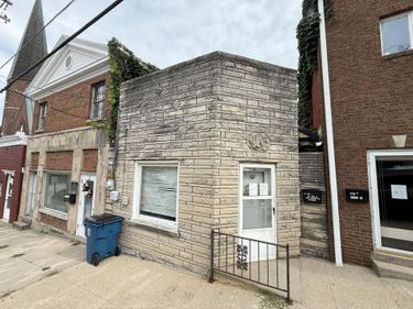 121 Short Street, Harrodsburg, KY 40330