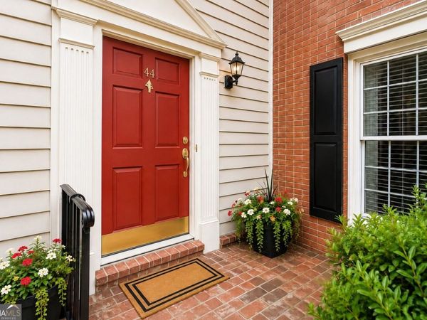 44 Mount Vernon Circle, Sandy Springs, GA 30338