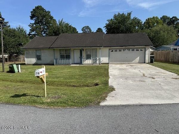 219 Lonesome Pine Court , Kingsland, GA 31548