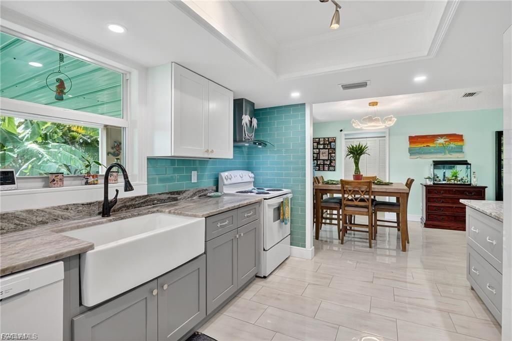 4638 Vinsetta Ave, North Fort Myers, FL 33903 Photo