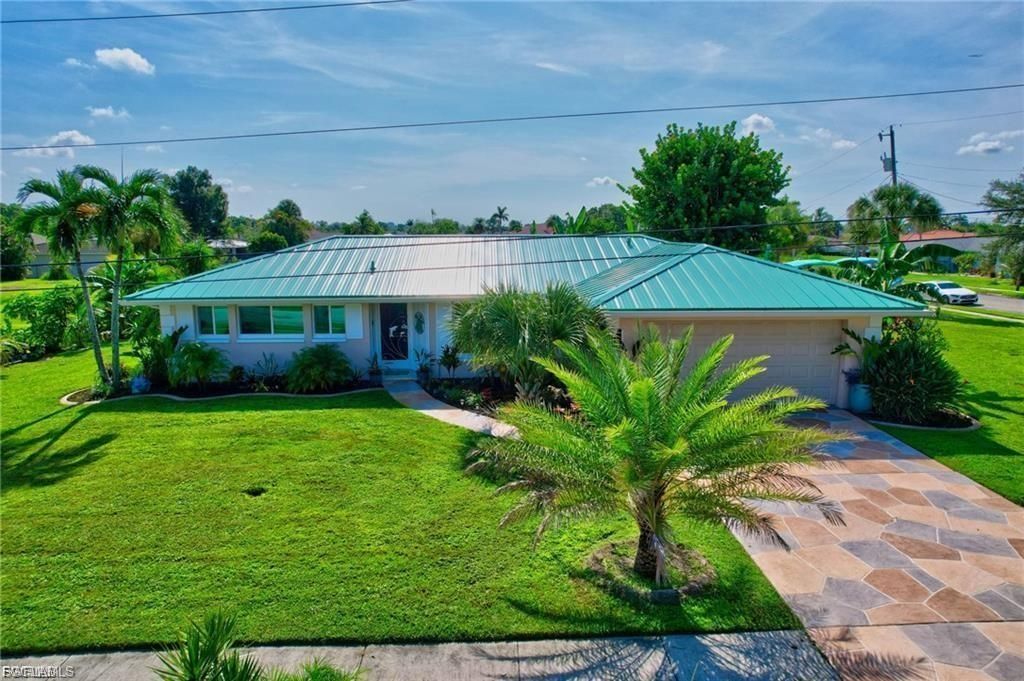 4638 Vinsetta Ave, North Fort Myers, FL 33903 Photo