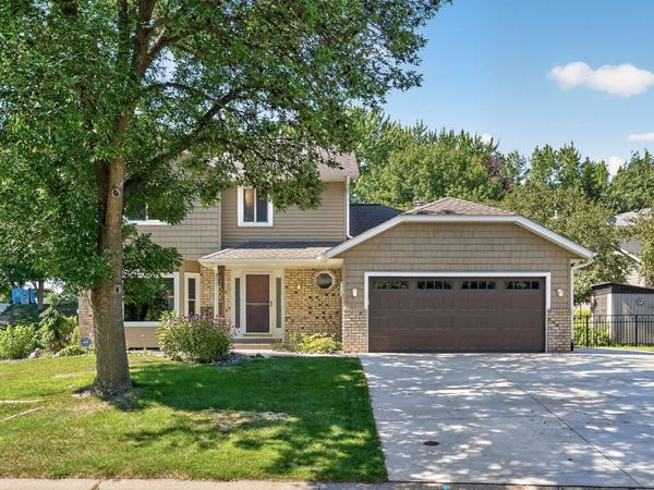 11005 45th Avenue N, Plymouth, MN 55442