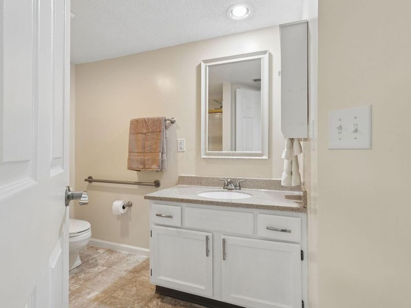 7150 E Main, Unit A202, Reynoldsburg, OH 43068 Photo 21