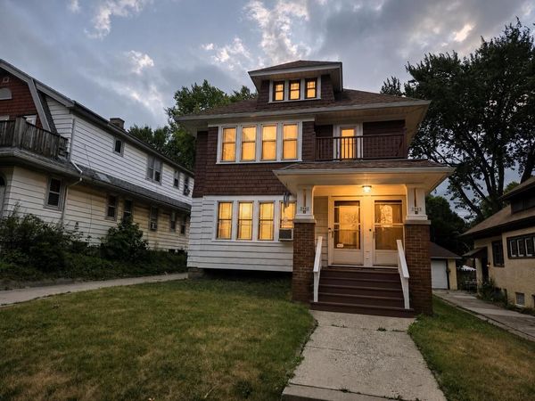 2961 N 55th STREET, Milwaukee, WI 53210
