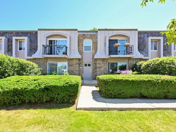 7530 N Port Washington ROAD, Unit 203, Fox Point, WI 53217