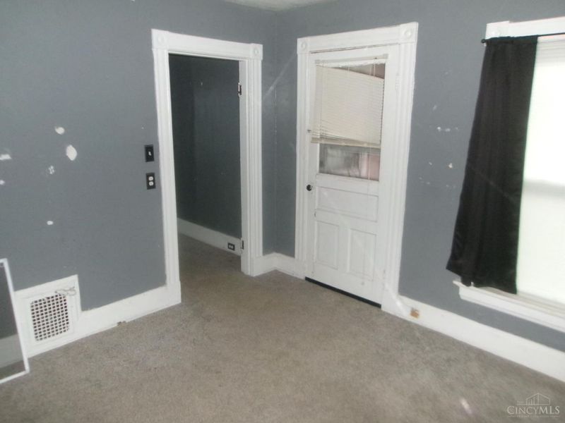 5608 Abbottsford Street, Cincinnati, OH 45212 Photo 8