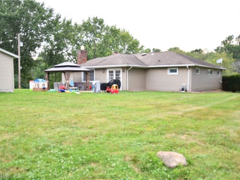 3045 Paradise Avenue , Canfield, OH 44406 Photo 46