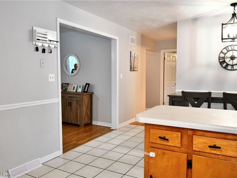 3045 Paradise Avenue , Canfield, OH 44406 Photo 9