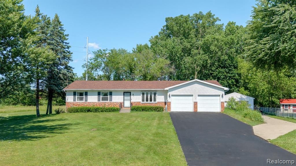 1836 Ryan Avenue Nw, Walker, Mi 49534 Main Photo