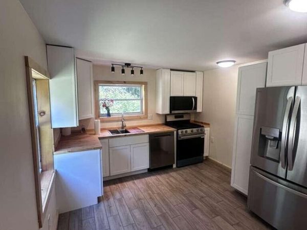 836 Pleasant View Ridge Road , China, ME 04358
