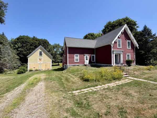 49 Lebanon Road , Winterport, ME 04496