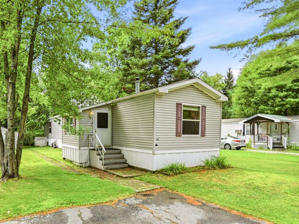 42 Sparrow Drive , Augusta, ME 04330