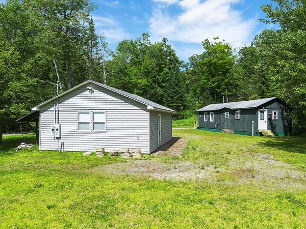6 Brook Road , Belgrade, ME 04917