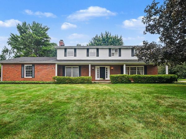 15644 Robin Lane, Mishawaka, IN 46545