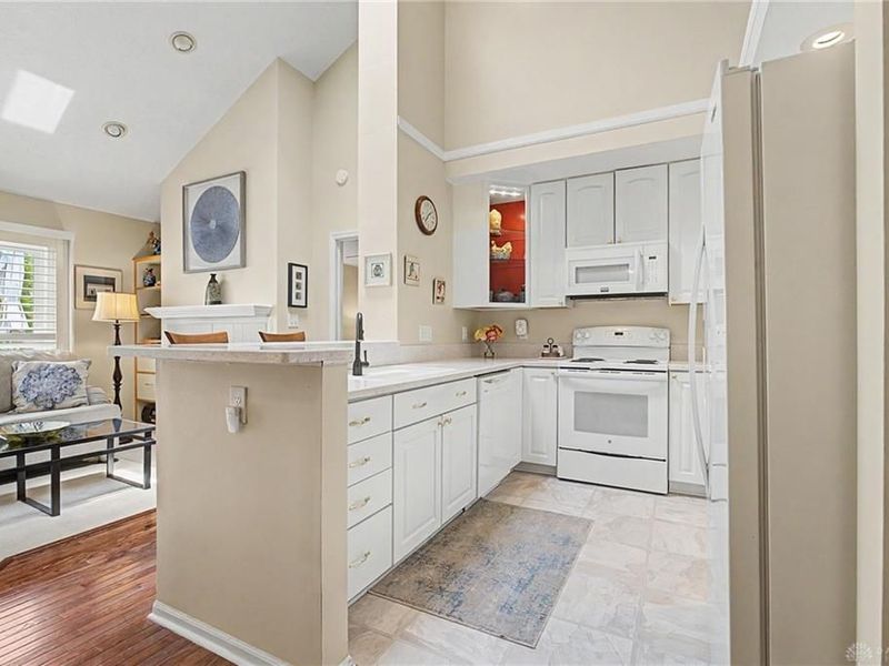 2552 Greenlefe Drive, Beavercreek, OH 45431 Photo 12