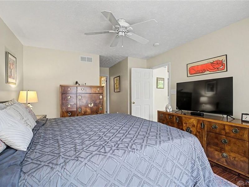 2552 Greenlefe Drive, Beavercreek, OH 45431 Photo 16