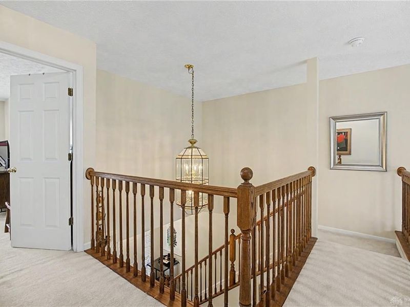 2552 Greenlefe Drive, Beavercreek, OH 45431 Photo 23